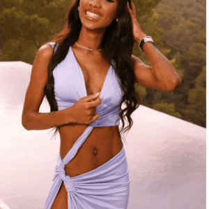Esther dama de compania en marbella